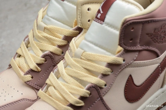 Mid Mauve SE DO7440-821 Dark Smoky (W) 1 DO7440-821 Jordan Pony  0316